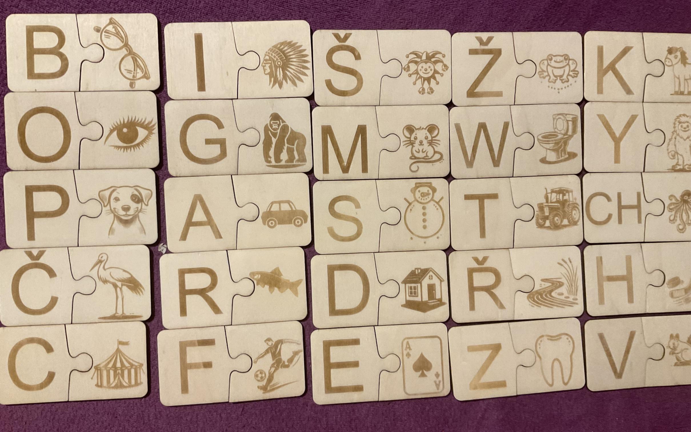 Hravá puzzle abeceda
