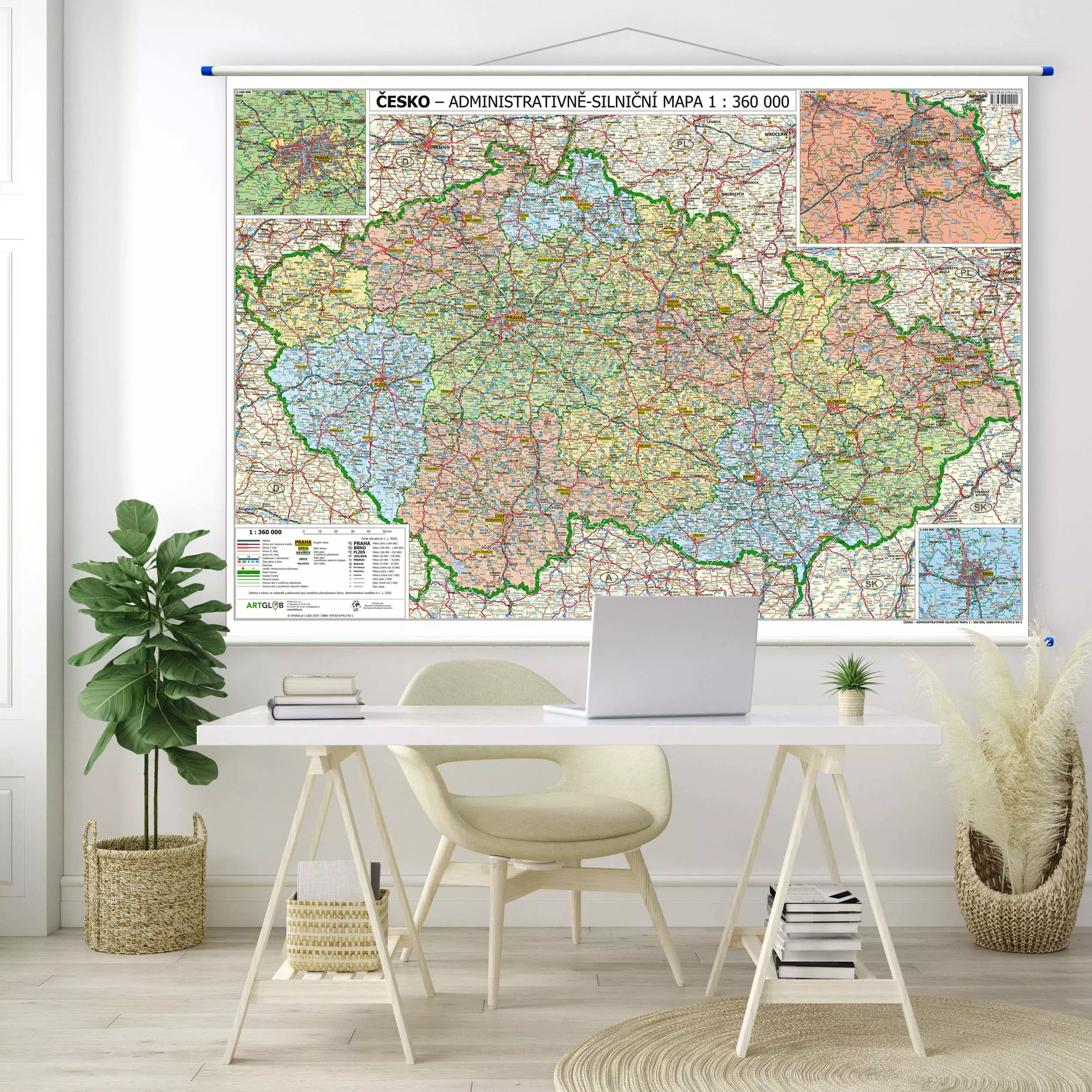 ČR - administrativní a silniční mapa plakát