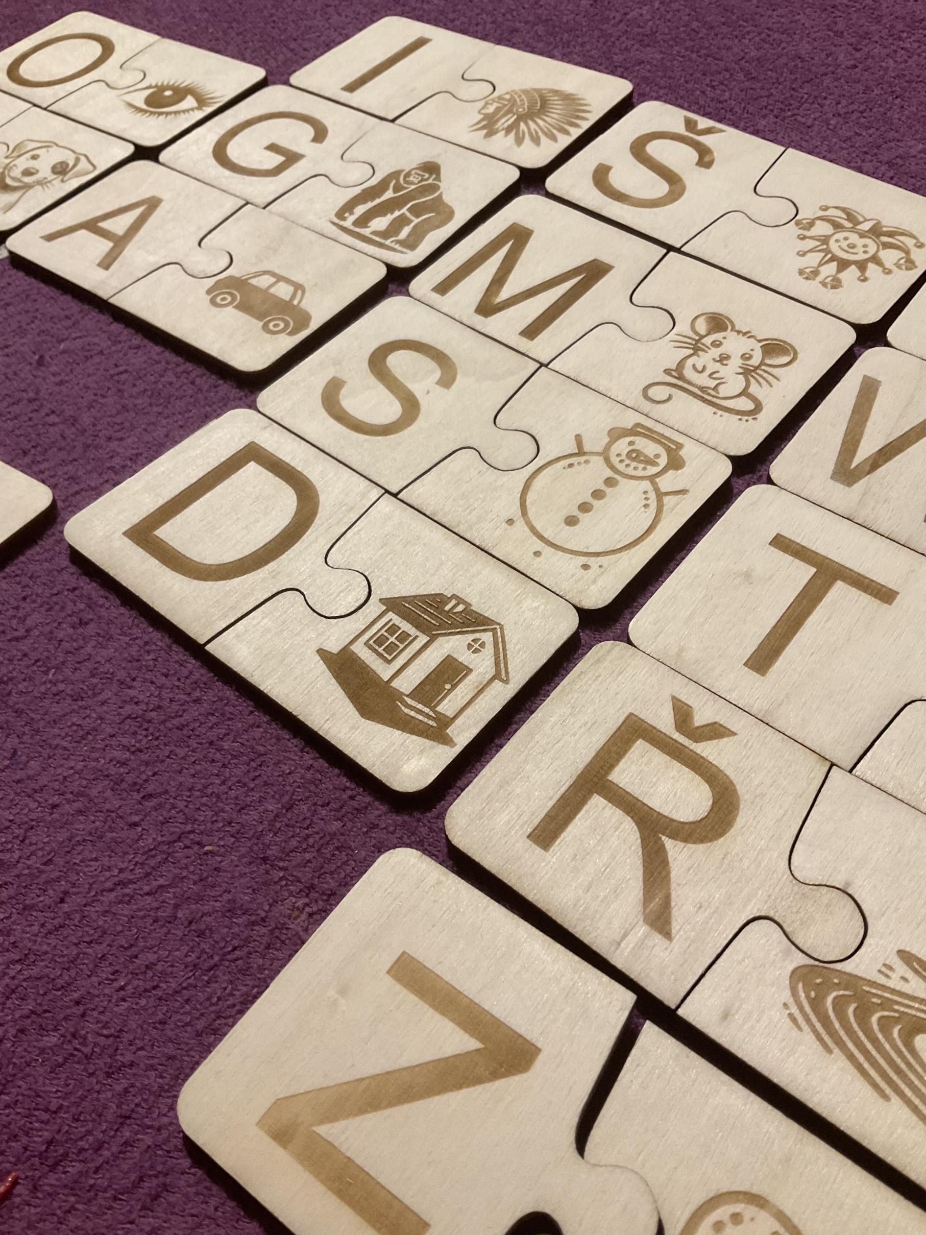 Hravá puzzle abeceda